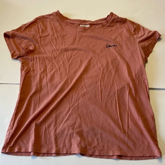 Pink medium shirt love embroidered - Picture 1 of 3